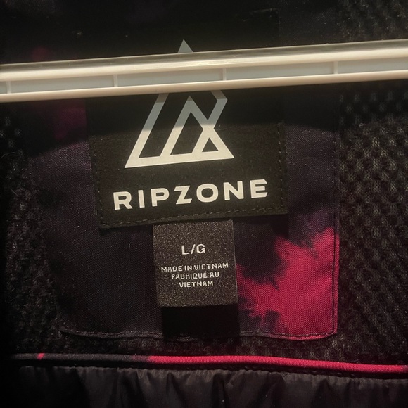 Ripzone Large ski jacket womans black and purple with pink details - Picture 3 of 5